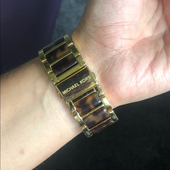 Michael Kors Watch - Picture 7 of 7